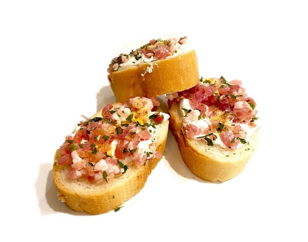 Bruschetta Geitenkaas honing spek 8 stuks