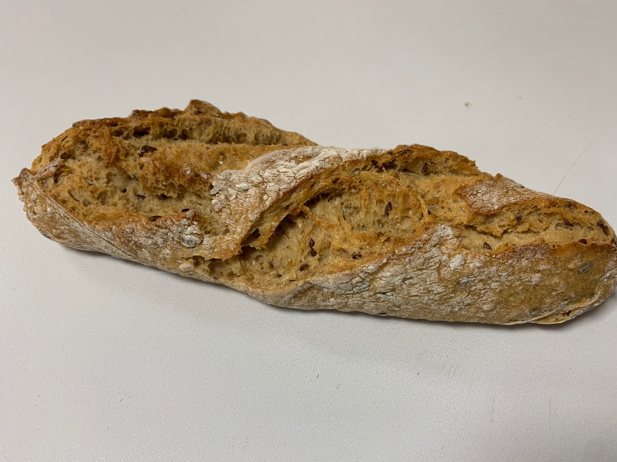 Half Stokbrood PANE Rustiek meergranen tarwed