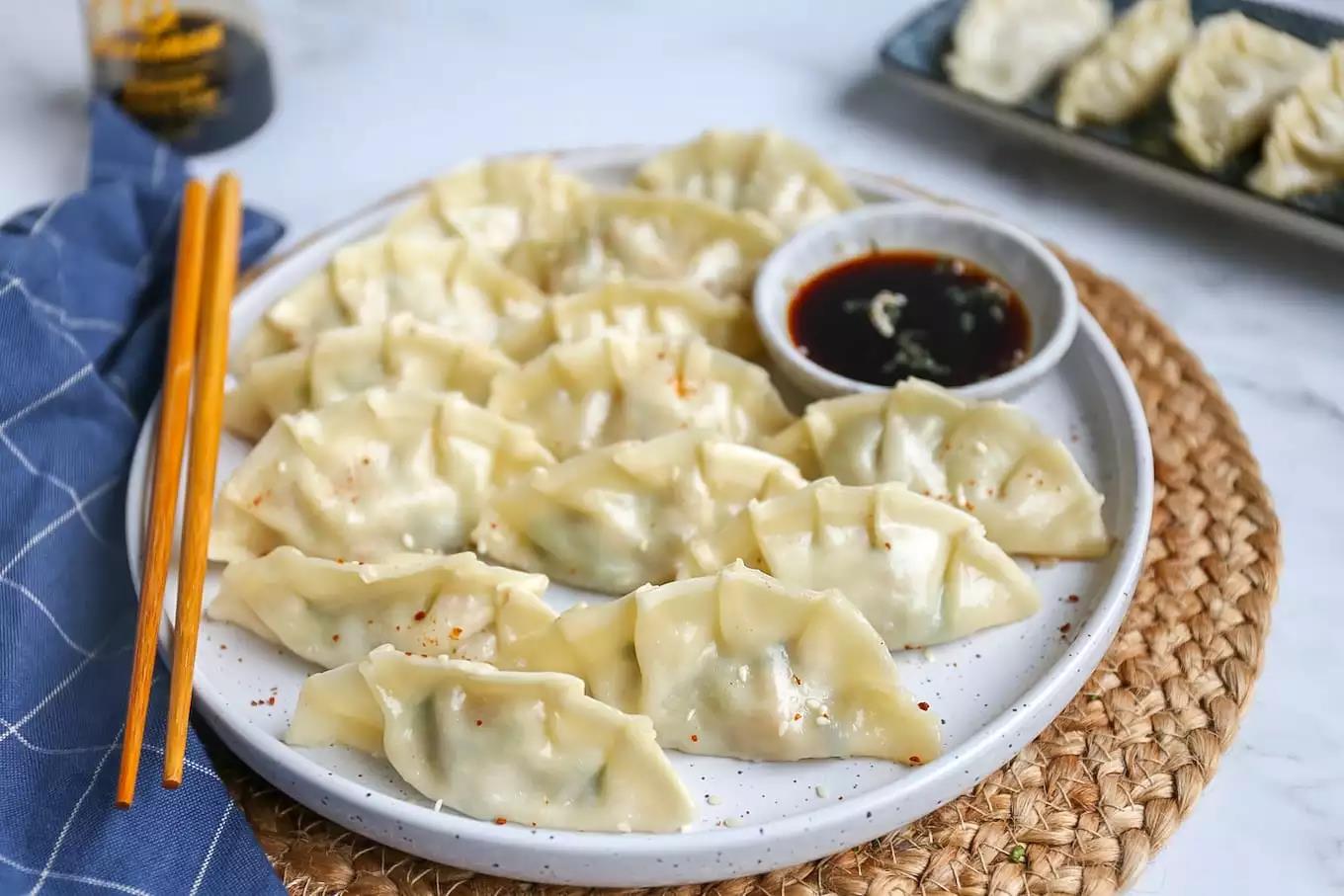 Gyoza van kip met zwarte champignon 20g
